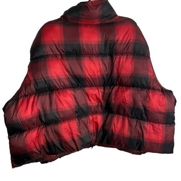 New Old Navy Water-Resistant Frost Free Short Puffer Jacket Red Plaid‌‌‌ - Picture 4 of 8